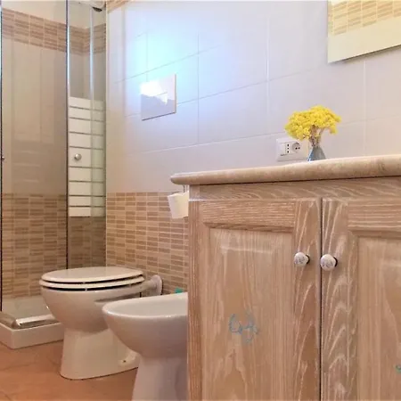 Italianway - Madre Teresa Di Calcutta - Trilo Apartmán Dorgali