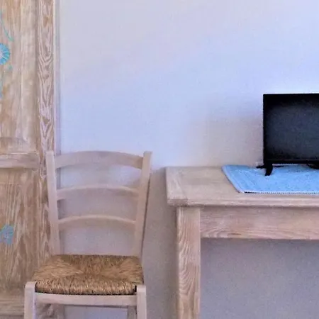 Italianway - Madre Teresa Di Calcutta - Trilo Apartmán Dorgali